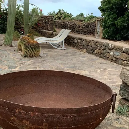 Dammuso Oriente Pantelleria