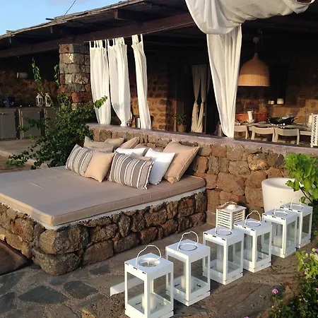 Dammuso Oriente Holiday home Pantelleria