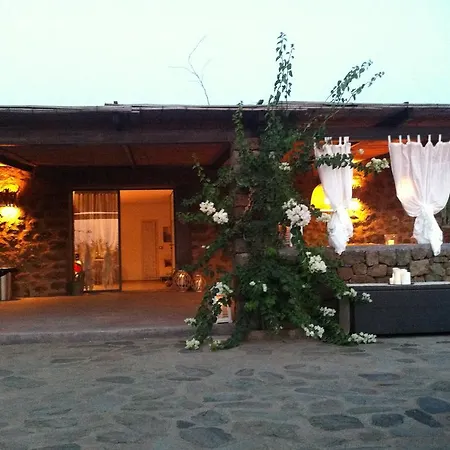 Dammuso Oriente Holiday home *
