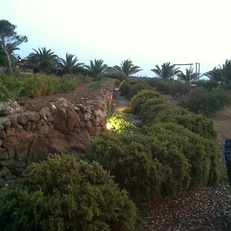 Dammuso Oriente * Pantelleria